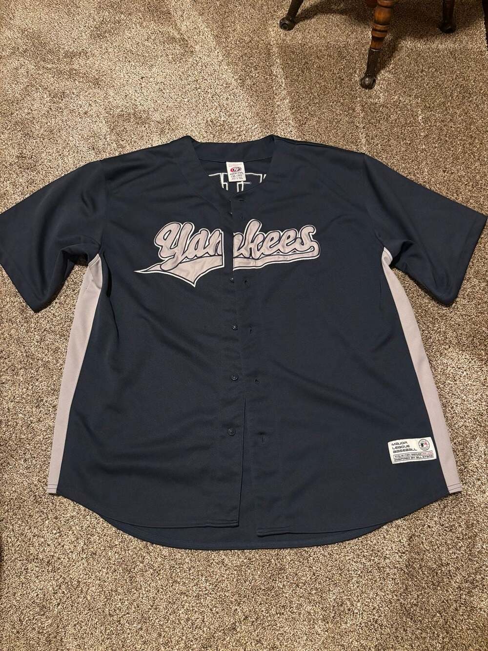 True Fan New York Yankees Derek Jeter #2 Jersey Size 2XL Navy Blue